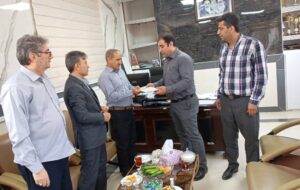 دیدار با آقای دانشور از محققین ستاد مردمی دیه کردستان در شهرستان بیجار و تجلیل از زحمات ایشان
